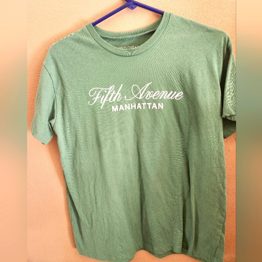 GRAYSON THREADS FIFTH AVENUE T- SHIRT- SIZE LARGE